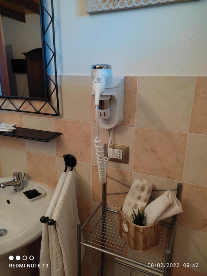 Room & Relax Eleinad กาบราส ภายนอก รูปภาพ