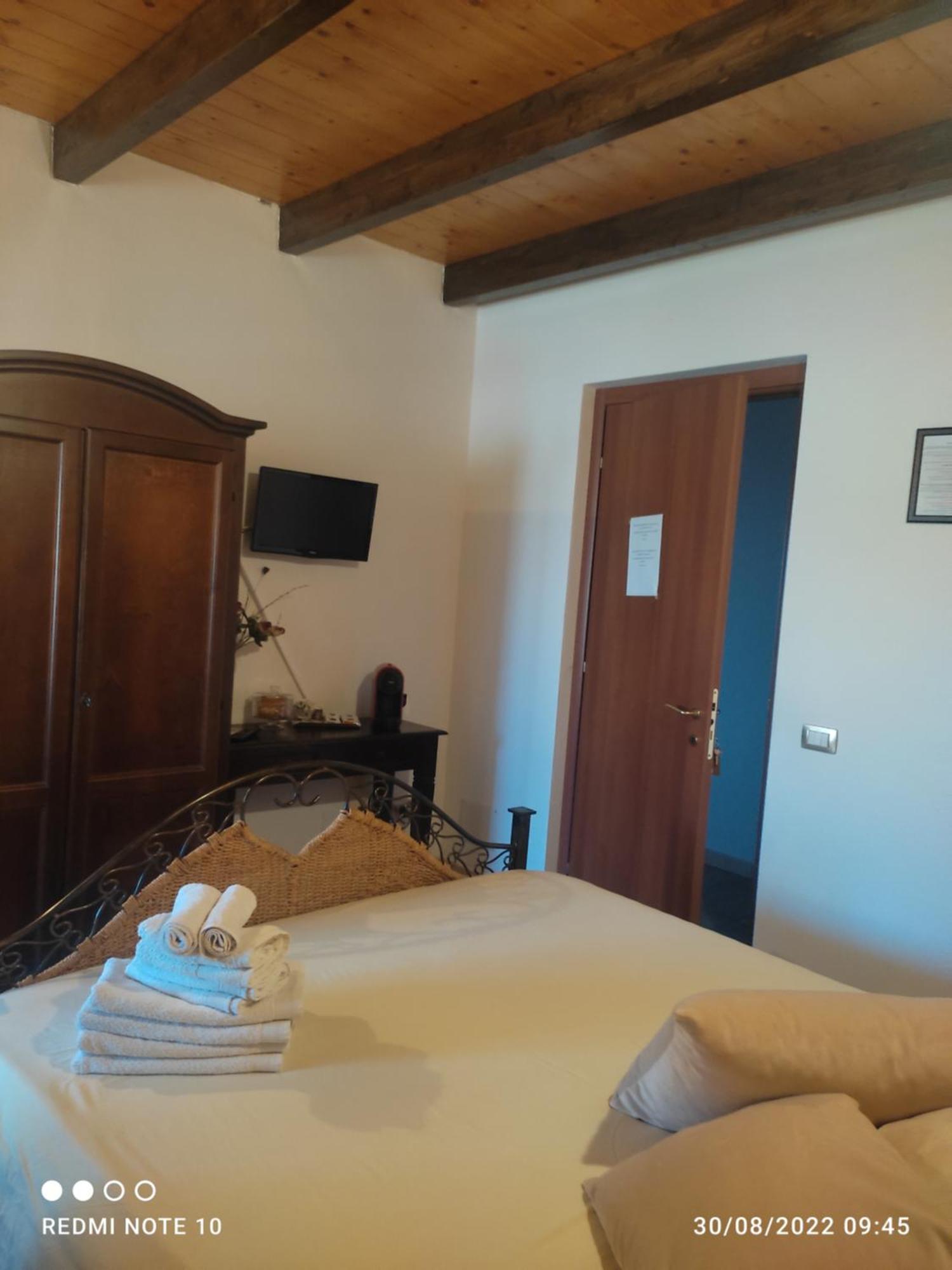 Room & Relax Eleinad กาบราส ภายนอก รูปภาพ