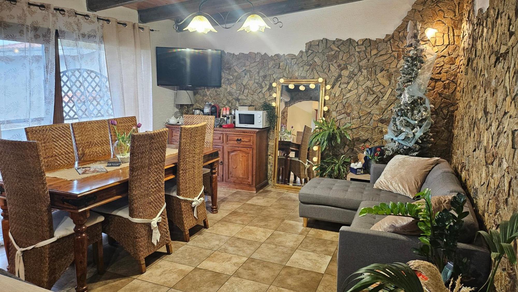 Room & Relax Eleinad กาบราส ภายนอก รูปภาพ